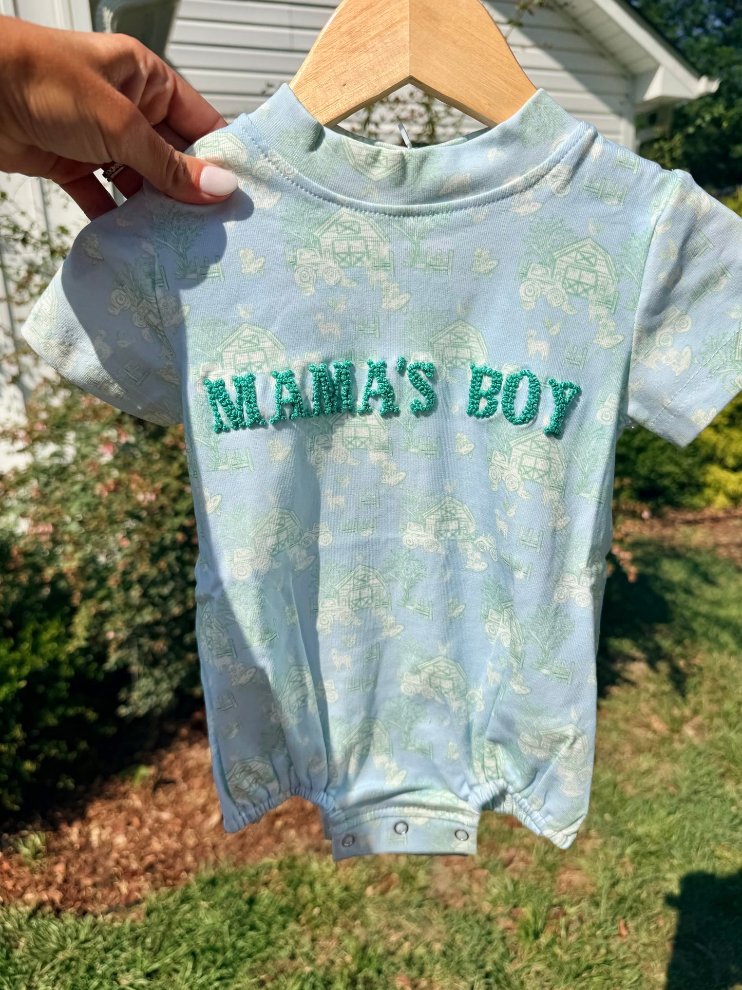 Mama’s Boy French Knot Bubble